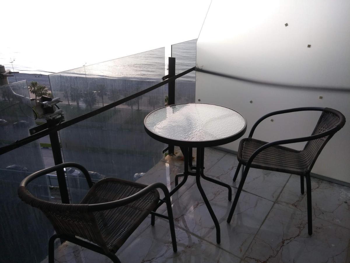 Apartment On The Back Sea Batumi Exterior photo