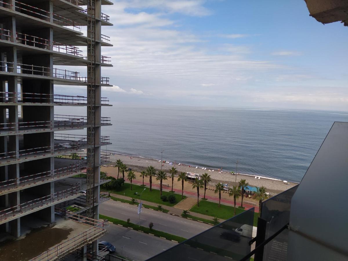 Apartment On The Back Sea Batumi Exterior photo
